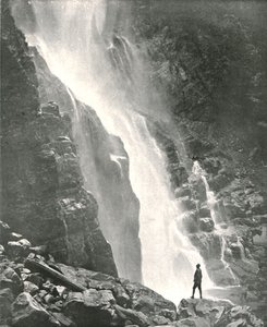 Et vandfald i bakkedistriktet, Dehra Dun, Indien, 1895.