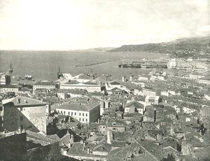 By og havn, Trieste, Italien, 1895. af W and S Ltd