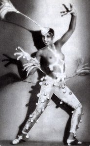 Josephine Baker ca. 1927 (s/h-foto)