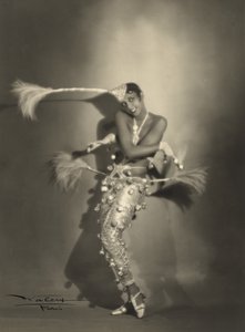 Josephine Baker, ca. 1927 (gelatinesølvtryk)