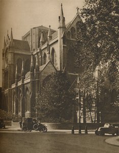 Bloomsbury Cathedral: Den katolske apostoliske kirke på Gordon Square, c1935.