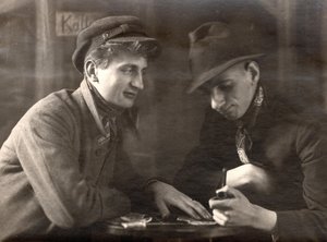Felix Bressart og Walter Limot i filmen Tragedy in the Mine