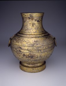Opbevaringskar (Hu eller Zhong) med sammenflettede drager og stiliserede skyer (bronze med indskåret dekoration og guld- og sølvamalgamer) af Western Han Dynasty Chinese School
