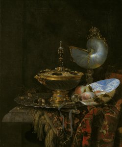 Pronk Still Life med Holbein skål, Nautilus kop, glasbæger og frugtfad af Willem Kalf