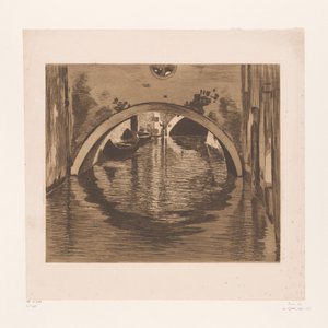 Udsigt under en bro med to robåde Under broen, Venedig (original titel) af Willem Witsen (signed by artist)