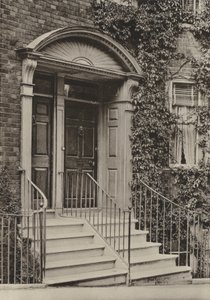 Doorway, High Street, Lewes, Sussex (s/h-billede) af William Galsworthy Davie
