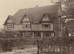 Hawkhurst Place, Highgate, Kent (s/h-foto) af William Galsworthy Davie
