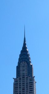 Chrysler Building er en skyskraber i art deco-stil i New York City, som ligger på den østlige del af Manhattan. Den stod færdig i 1930. af William Van Alen