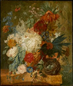 Stilleben med blomsterbuket og fuglerede