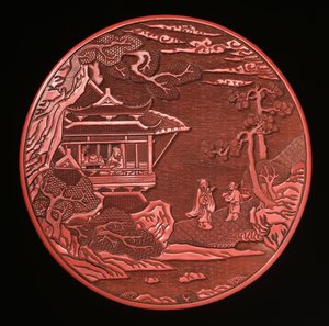 Cirkulær udskåret cinnoberæske og låg (lakeret træ) (se også 272180 og 272181)