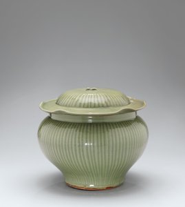 Longquan Celadon ribbet krukke og låg
