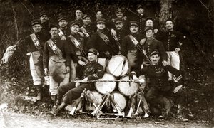 Fanfare af det 122. franske infanteriregiment under Første Verdenskrig 14-18 (s/h foto) af . .