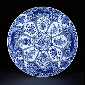Blå og hvid tallerken, Kangxi periode, ca. 1700 (porcelæn)