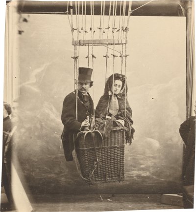 Selvportræt med hustruen Ernestine i en ballon-gondol,ca. 1865, trykt ca. 1890 (foto) af (1820 1910) Nadar
