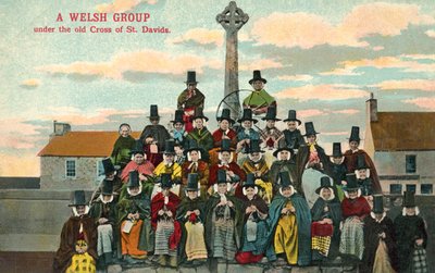 Welsh Group, Old Cross, St Davids (farvefoto) af (after) English photographer