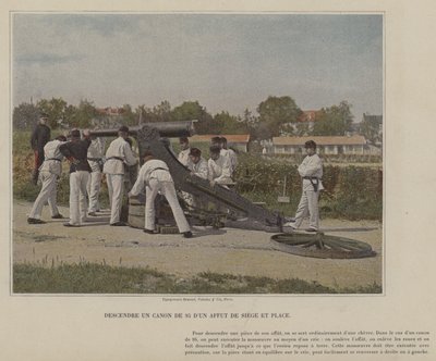 Sænkning af en Canon de 95 fra en Affut de Siege et Place (farvet foto) af (after) French Photographer