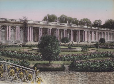 Grand Trianon, Facade sur les Jardins, Great Trianon, Forfra på haverne (farvet foto) af (after) French Photographer