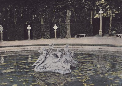 Nymfernes dam (farvet foto) af (after) French Photographer
