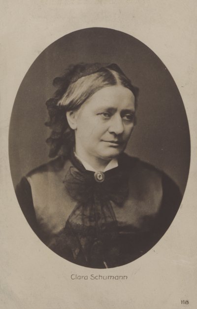Clara Schumann, tysk pianist og komponist (s/h-foto) af (after) German photographer