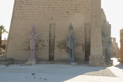 Luxor-templet, oldegyptisk arkitektur i Luxor af Albert Mansour