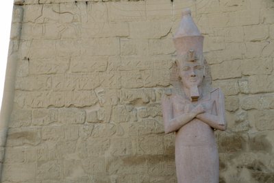 Luxor-templet, oldegyptisk arkitektur i Luxor af Albert Mansour