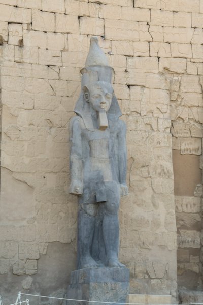 Luxor-templet, oldegyptisk arkitektur i Luxor af Albert Mansour