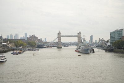 London Bridge over Themsen i hjertet af London af Albert Mansour