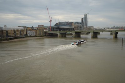 London Bridge over Themsen i hjertet af London af Albert Mansour