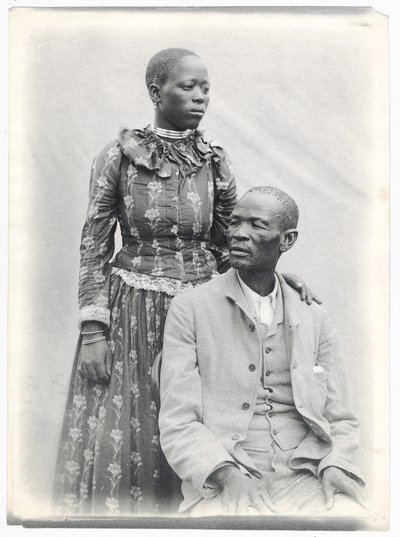 Khama og hans kone, ca. 1910 (platintryk) af A. E. Hargreave