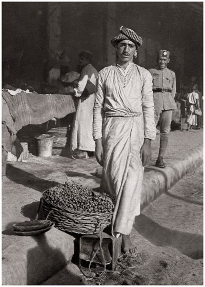 En lille handel, der kun giver ringe gevinst, Irak, 1925. af A. Kerim