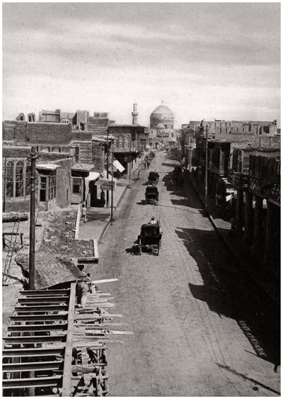 En gade i Bagdad, Irak, 1925 af A. Kerim