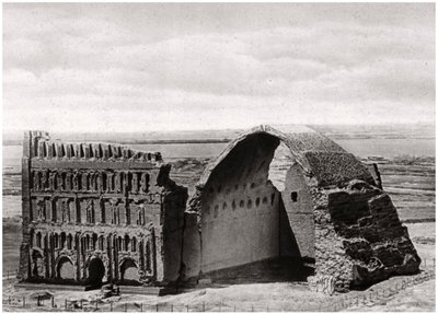 Taq-i Kisra fra luften, Ctesiphon, Irak, 1925 af A. Kerim