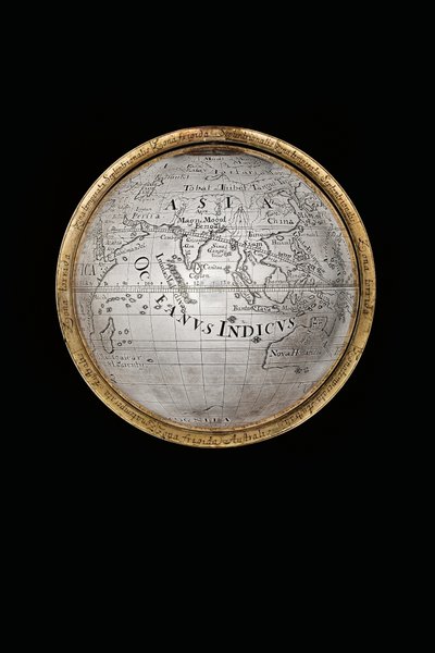 To enestående jord- og himmelkloder, støttet af Hercules og Atlas, Augsburg, 1697-99 af Abraham Drentwett
