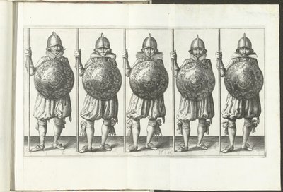 Skjold- og spidsøvelsen: Fem soldater, der står side om side på linje med spiret i højre hånd hvilende på jorden og skjoldet foran kisten (nr. 31), 1618 The Nassausche Wapen-Handinge, van Schilt, Spies, Rappier andde Mål : beyde f af Adam van Breen