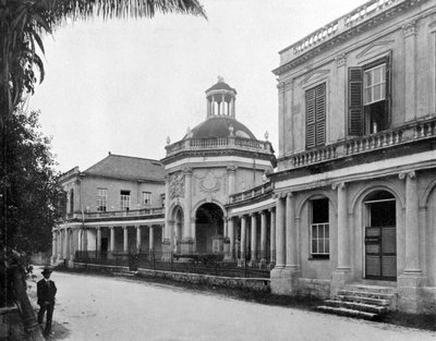 Rodneys Monument, Spanish Town, Jamaica, c1905. af Adolphe Duperly and Son