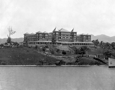 Titchfield Hotel, Port Antonio, Jamaica, c1905. af Adolphe Duperly and Son