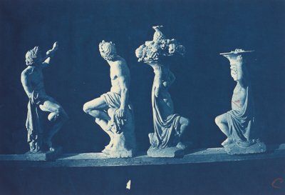 Fire statuer af Adolphe Terris