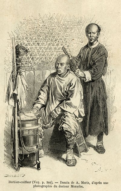 En barber barber barber i fuld arbejde, en bænk og cylindrisk trækasse med rum og en skål udgør hans rejseudstyr. Gravering efter A.Maries tegning, til illustration af rejsen til Pekin og Nordkina, af T.Choutze, i 1873, udgivet i af Adrien Emmanuel Marie