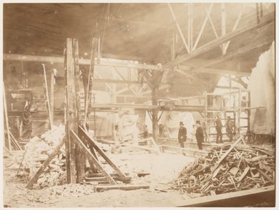 Bartholdis værksted, med modeller af Frihedsgudinden i baggrunden, Paris, 1883 af Albert Fernique