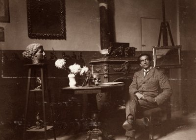 Billedhuggeren Mario Pelagatti i sit atelier, Firenze, 20/11/1920 (s/h-foto) af Alberto Fierli