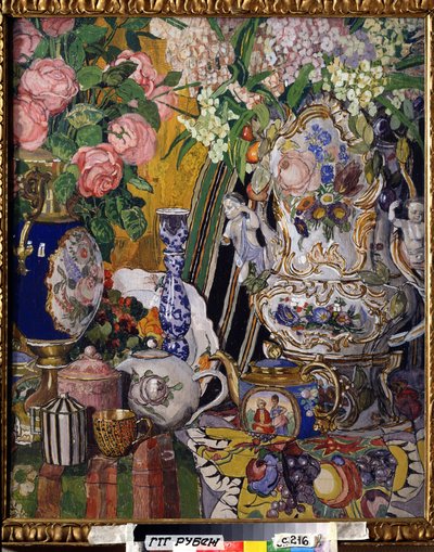 ""Stilleben med blomster og porcelæn"" Maleri af Alexander Yakovlevich Golovin (Alexander Golovin) (1863-1930) 1915 State Tretyakov Gallery, Moskva af Aleksandr Jakovlevic Golovin