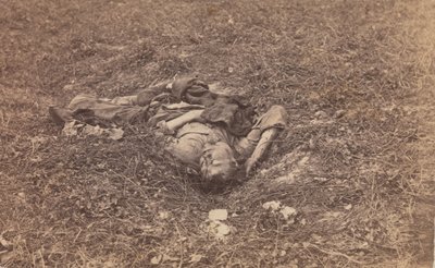 Konfødereret soldat [på slagmarken ved Antietam], september 1862. af Alexander Gardner