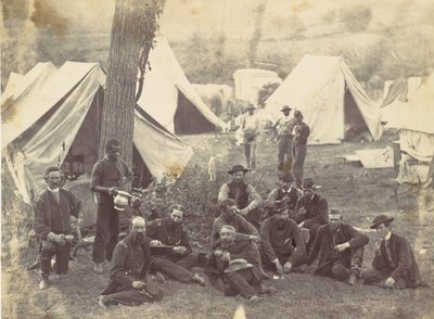 Gruppe i hovedkvarteret for Army of the Potomac, Antietam, oktober 1862, 1862. af Alexander Gardner