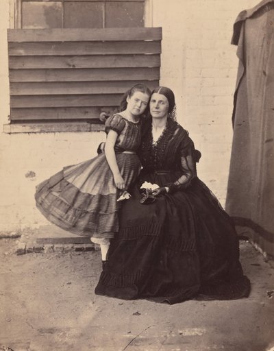 Mrs. Greenhow og datter, fængslet i Old Capitol, Washington, 1862. af Alexander Gardner