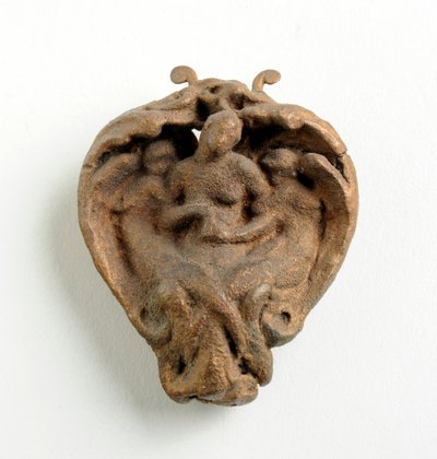 Maquette til et vedhæng med den døde Kristus understøttet af to engle (bronseret gips) af Alfred Gilbert