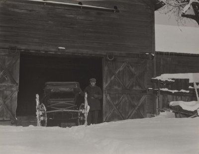 Lade, hestevogn og sne af Alfred Stieglitz