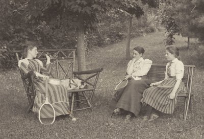 Emmy Obermeyer, Agnes Stieglitz og Flora Small i Oaklawn af Alfred Stieglitz
