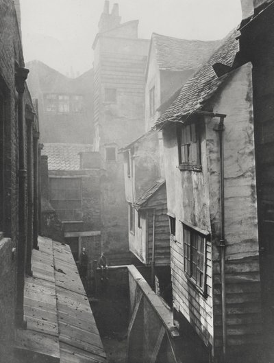 Cloth Fair, Smithfield, 1877 af Alfred and John Bool