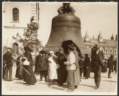 [Fotografier fra studieturen til Rusland brugt til maleriet "The Abolition of Serfdom in Russia" (1914) fra "Epic of the Slavs Cycle, Moscow"]. af Alphonse Maria Mucha