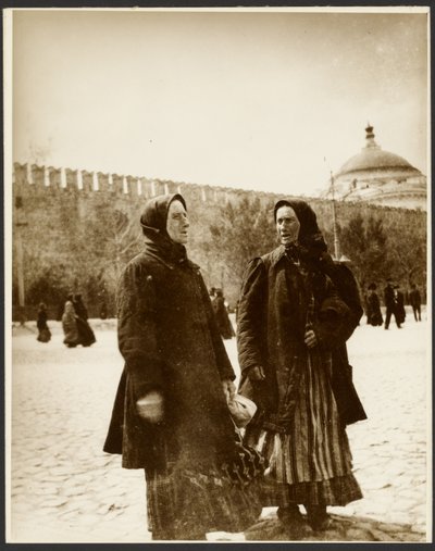[Fotografier fra studieturen til Rusland brugt til maleriet "The Abolition of Serfdom in Russia" (1914) fra "Epic of the Slavs Cycle, Moscow"]. af Alphonse Maria Mucha